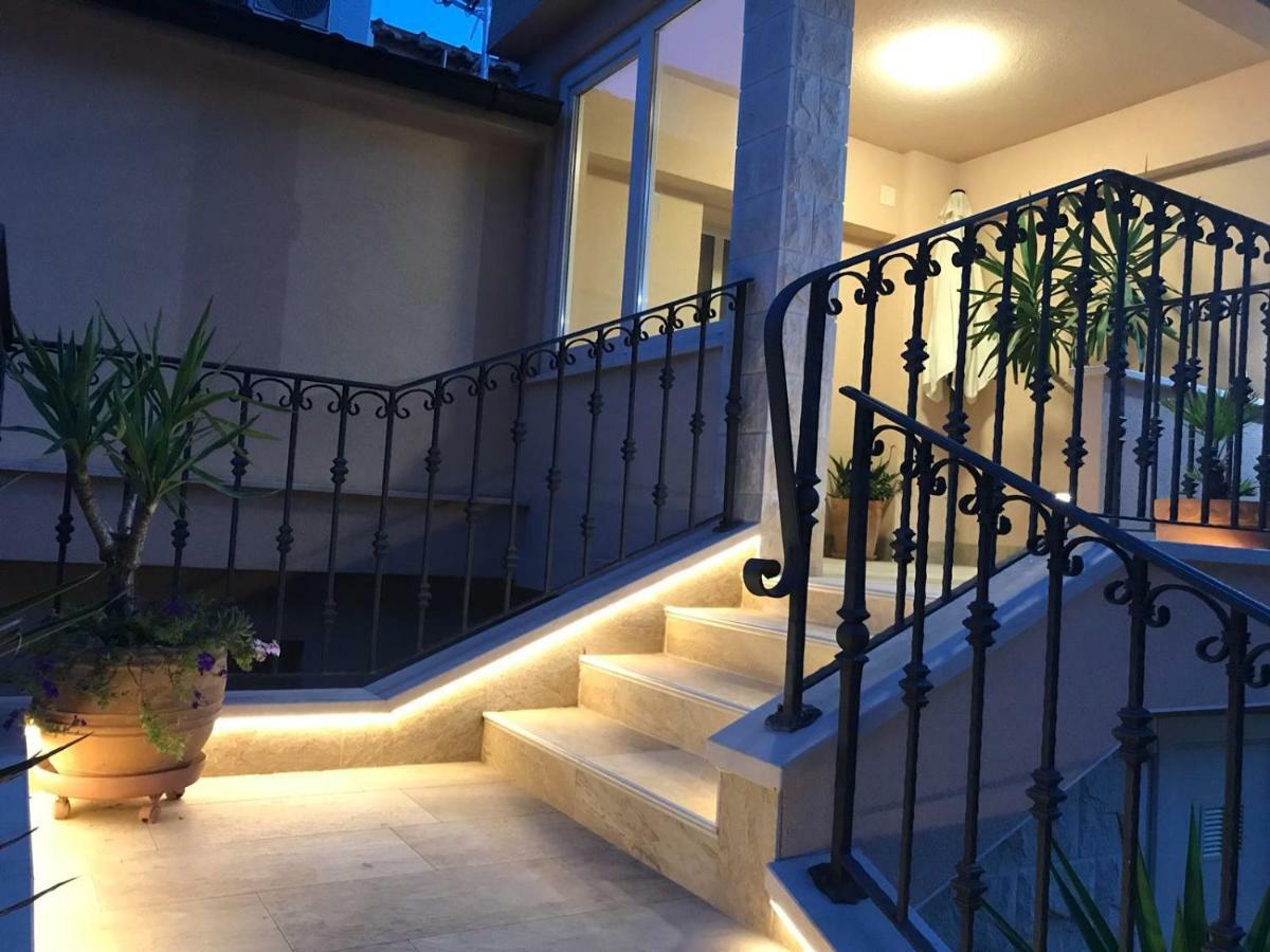 Top View Residence Hvar Town Extérieur photo