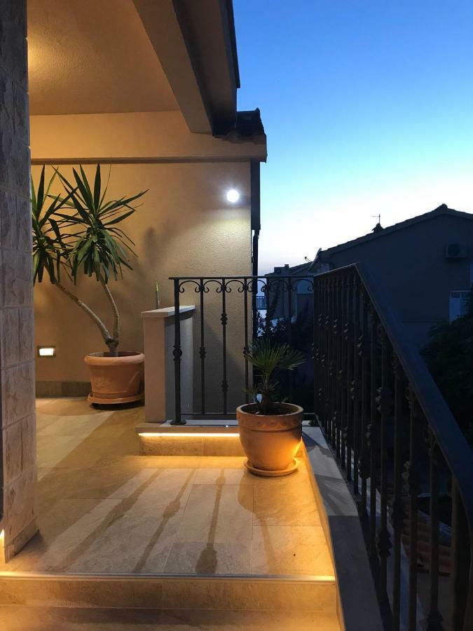 Top View Residence Hvar Town Extérieur photo
